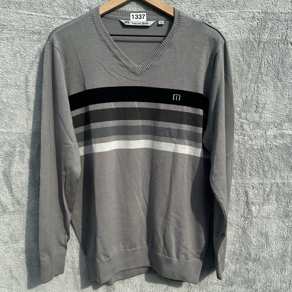 TravisMathew Gray V Neck Sweater Large Striped Golf Pullover Lightweight Men’s L